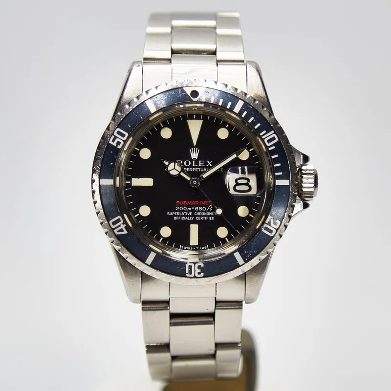 Pre-owned Rolex Submariner Date ‘Red Letter’ 1680, 40 mm stainless steel case, black dial
