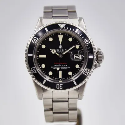 Rolex Submariner Date ‘Red Letter’ (1680)