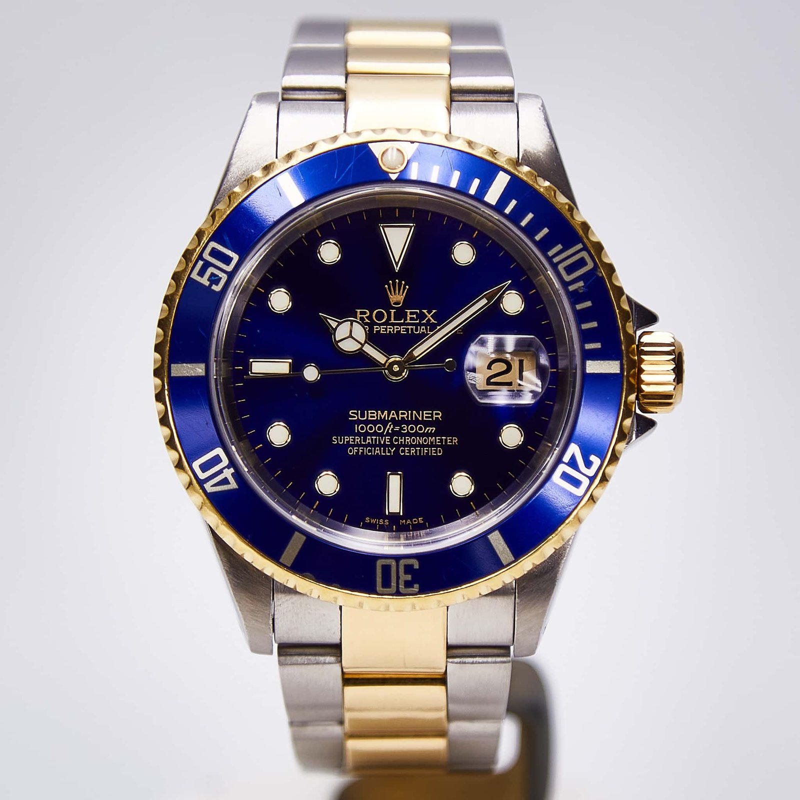 Rolex Submariner Date (16613)