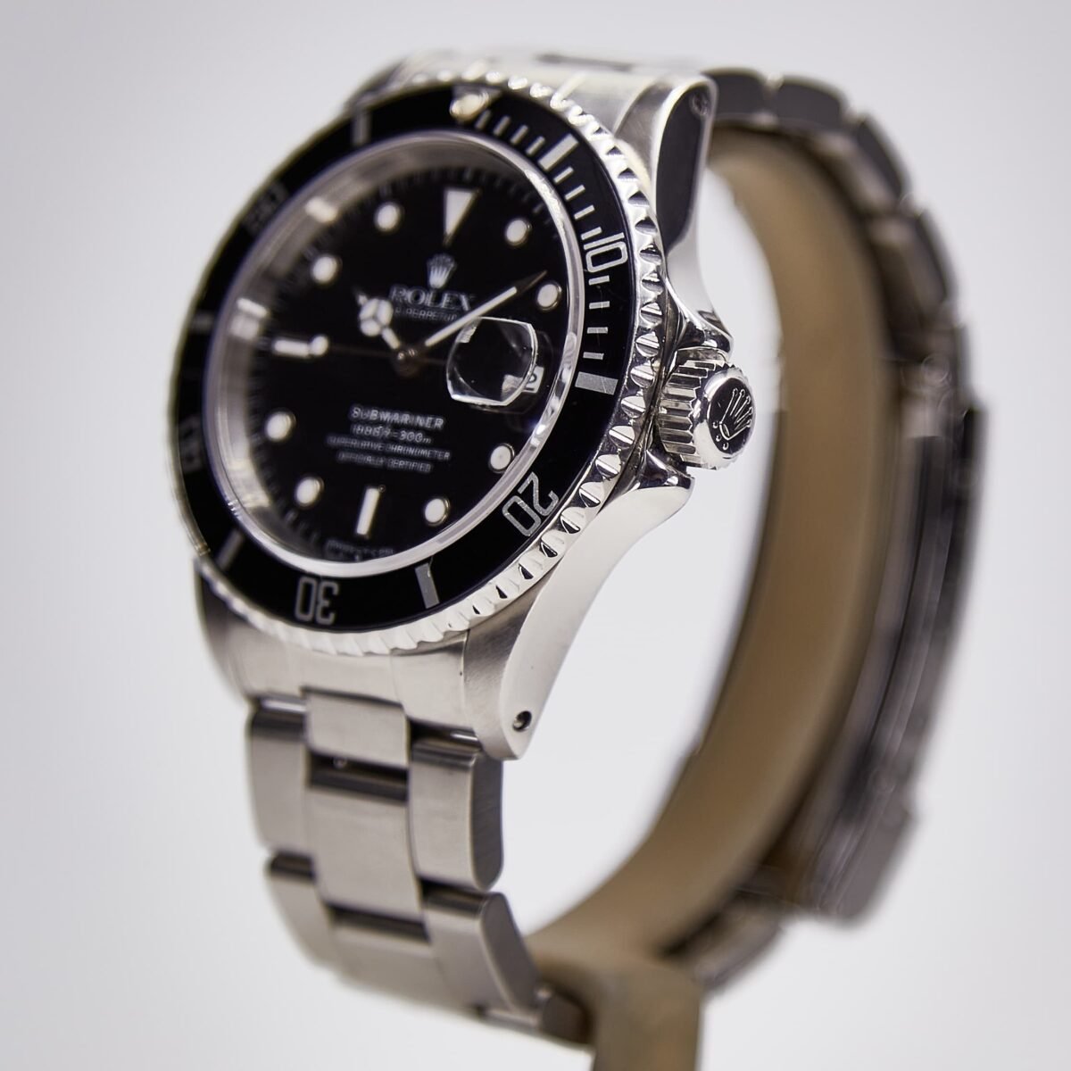 Rolex Submariner Date (16610)