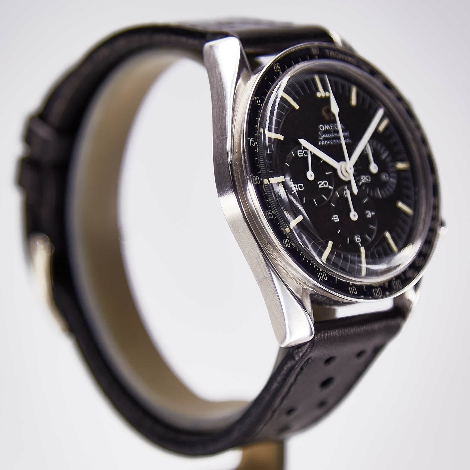 Omega Speedmaster Professional (105.012-66)