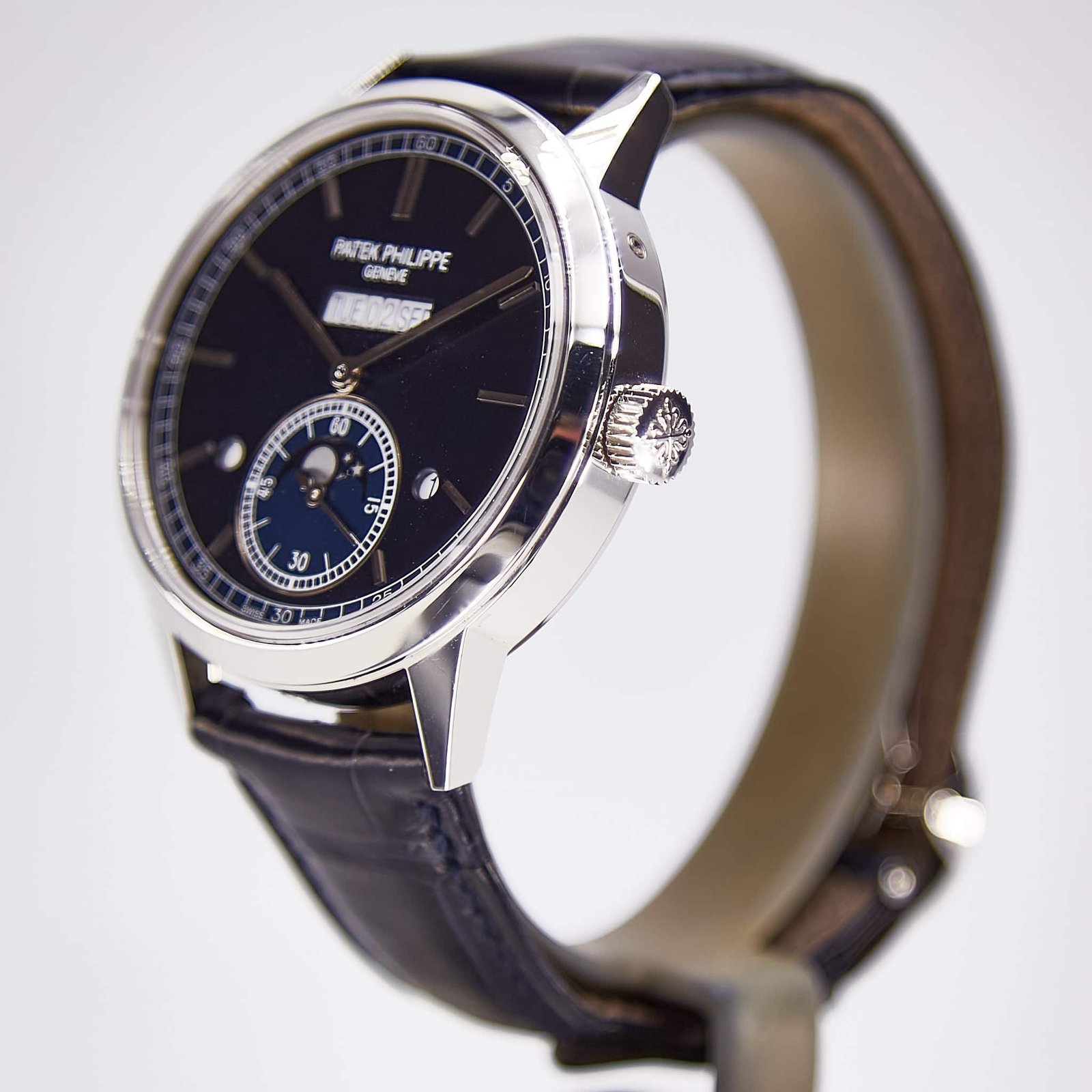 Patek Philippe In-Line Perpetual Calendar Grand Complication (5236P-001)