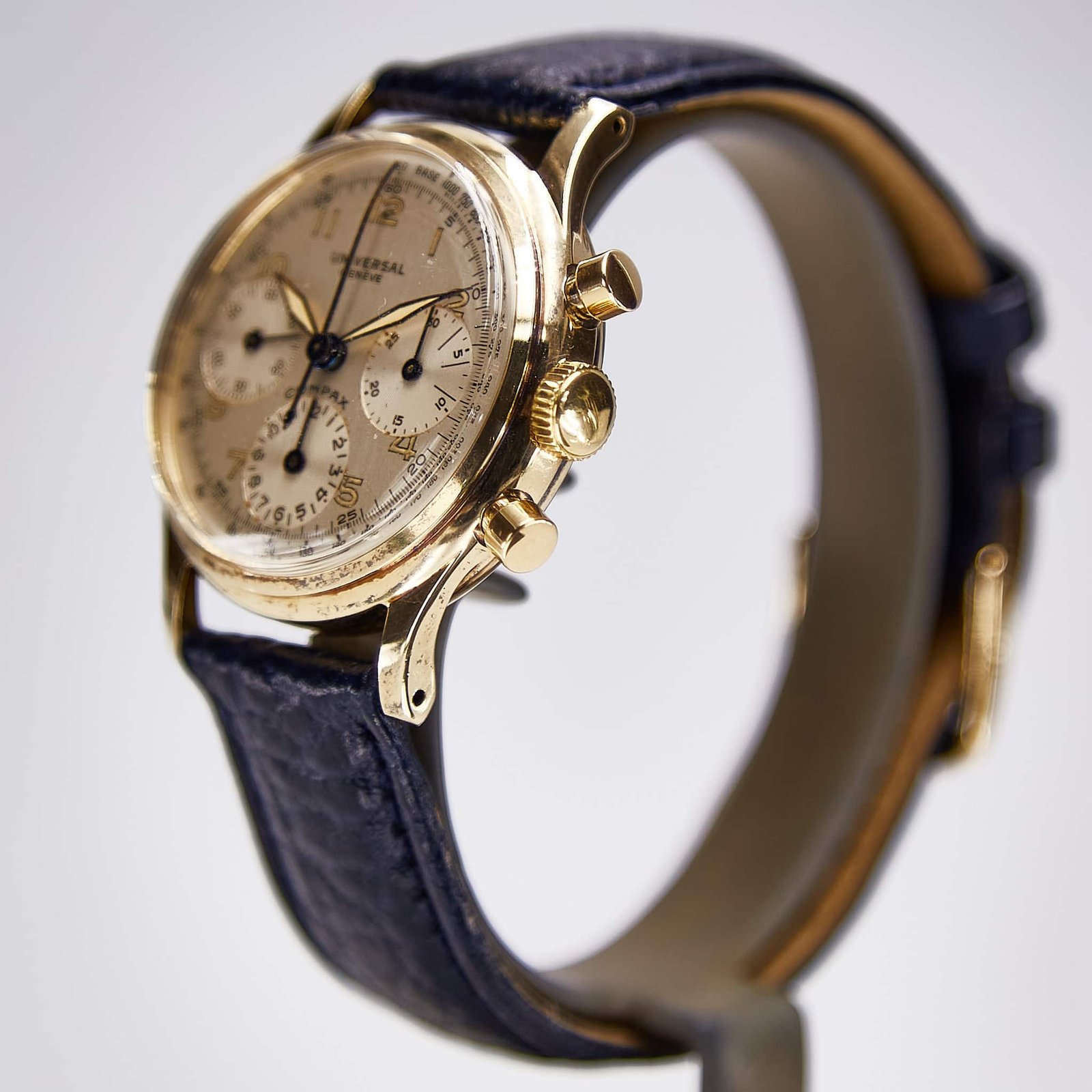 Universal Genève Compax Chronograph (52215)