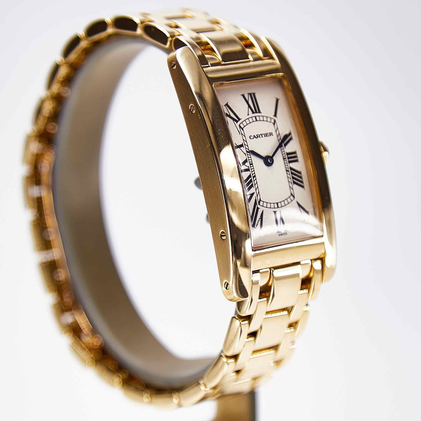 Cartier Tank Américaine (W26015K2)