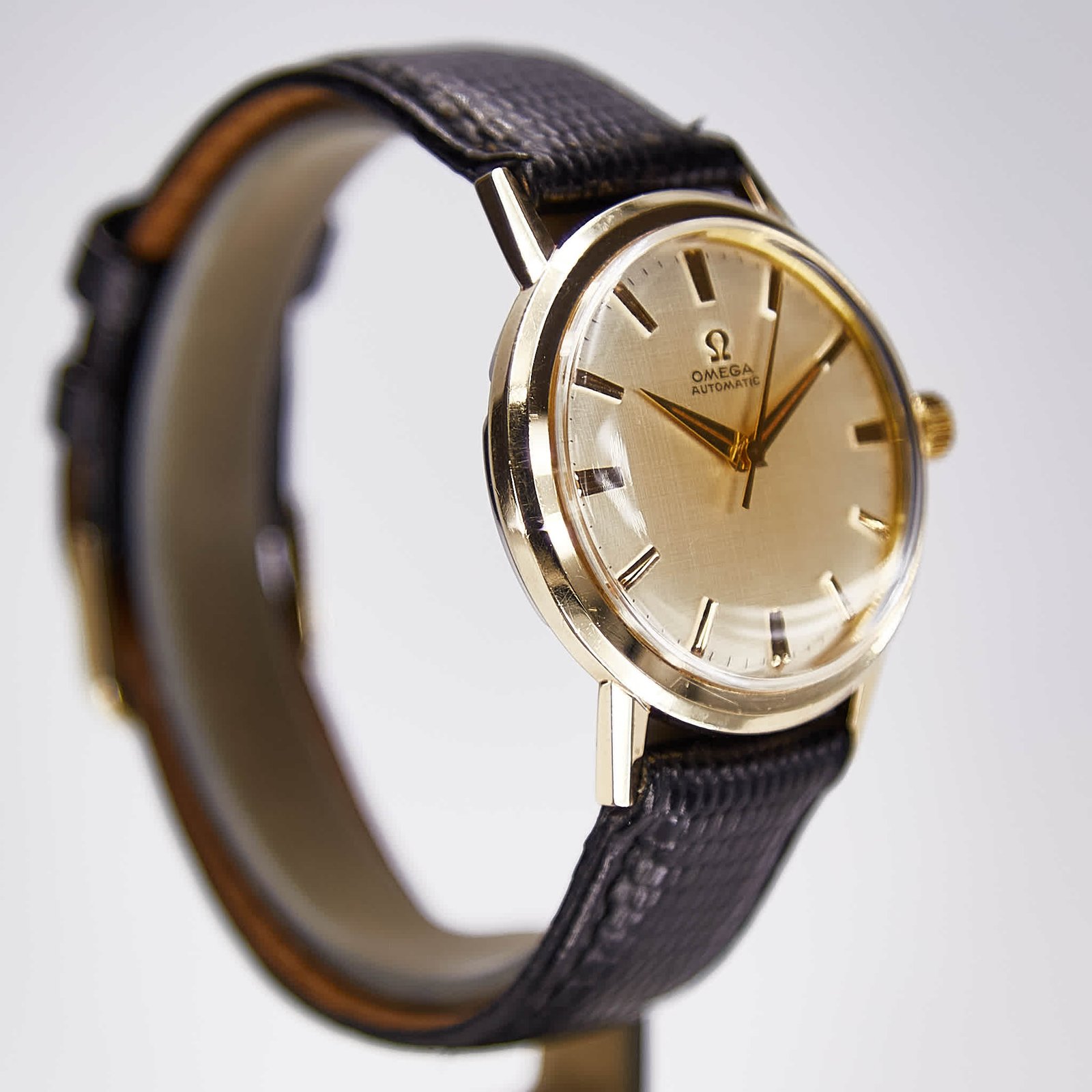 Omega (6304)