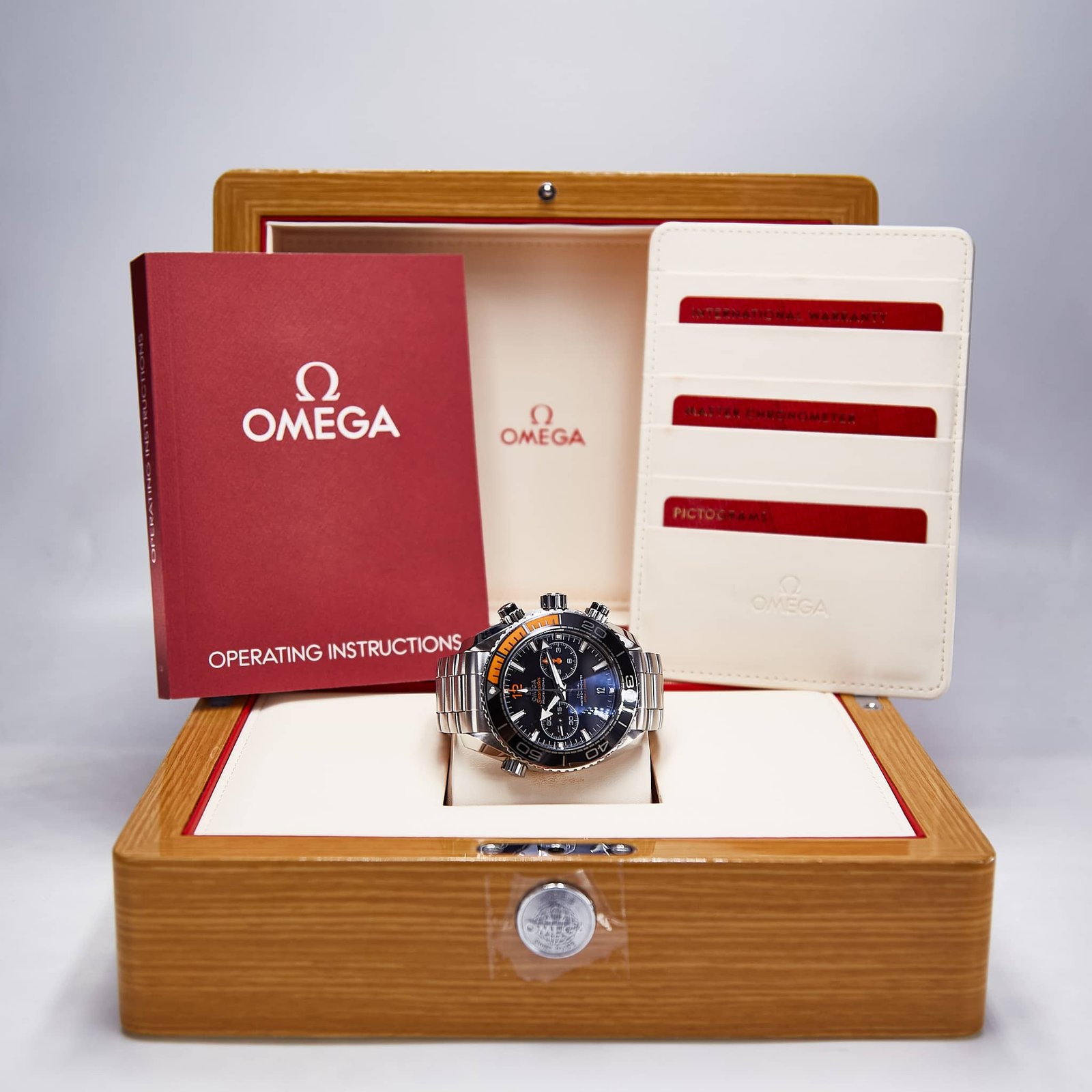 Omega Seamaster Planet Ocean Chrono 600M (215.30.46.51.01.002)