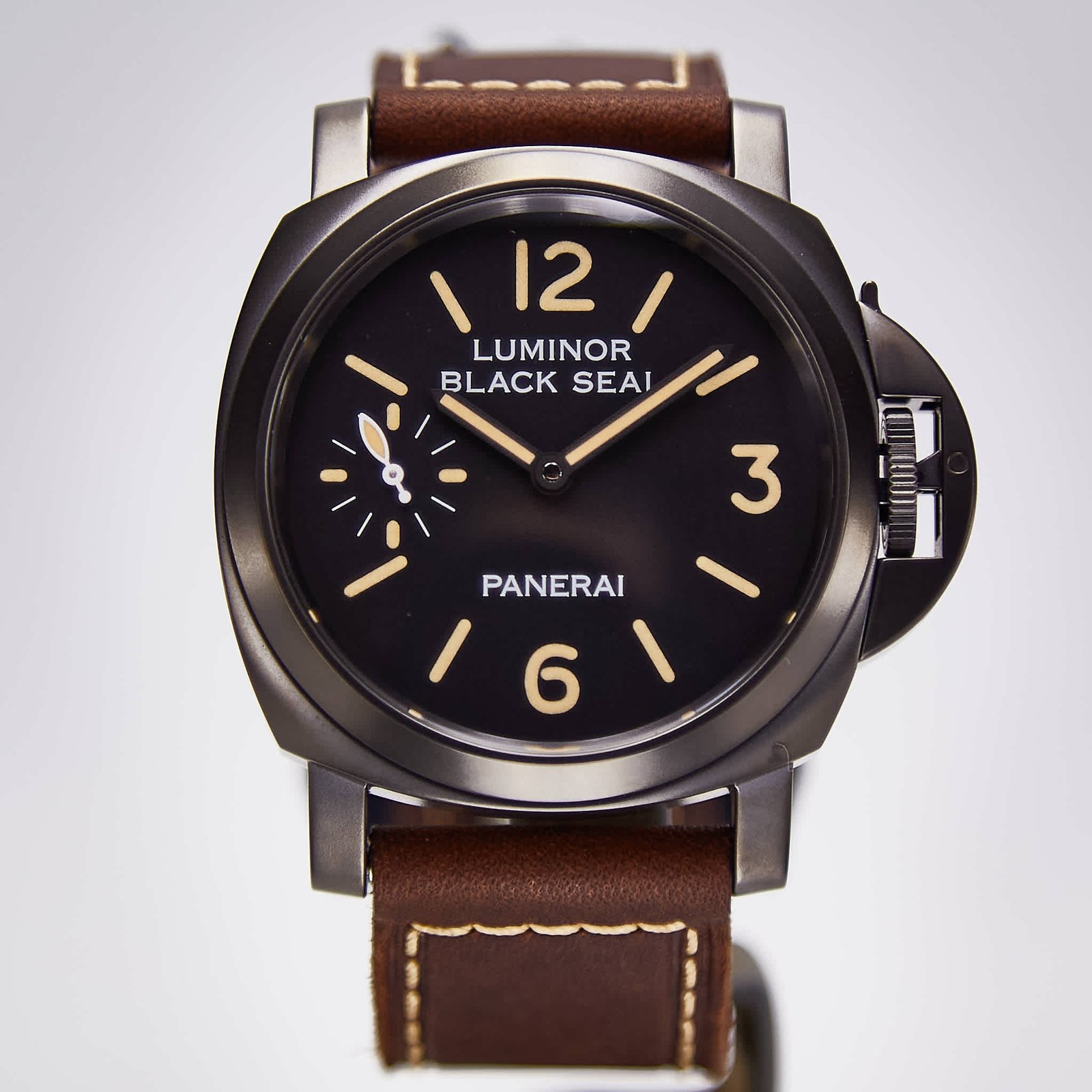 Panerai Luminor Set: Black Seal (PAM00594) || Daylight (PAM00602) – Unworn / New Old Stock