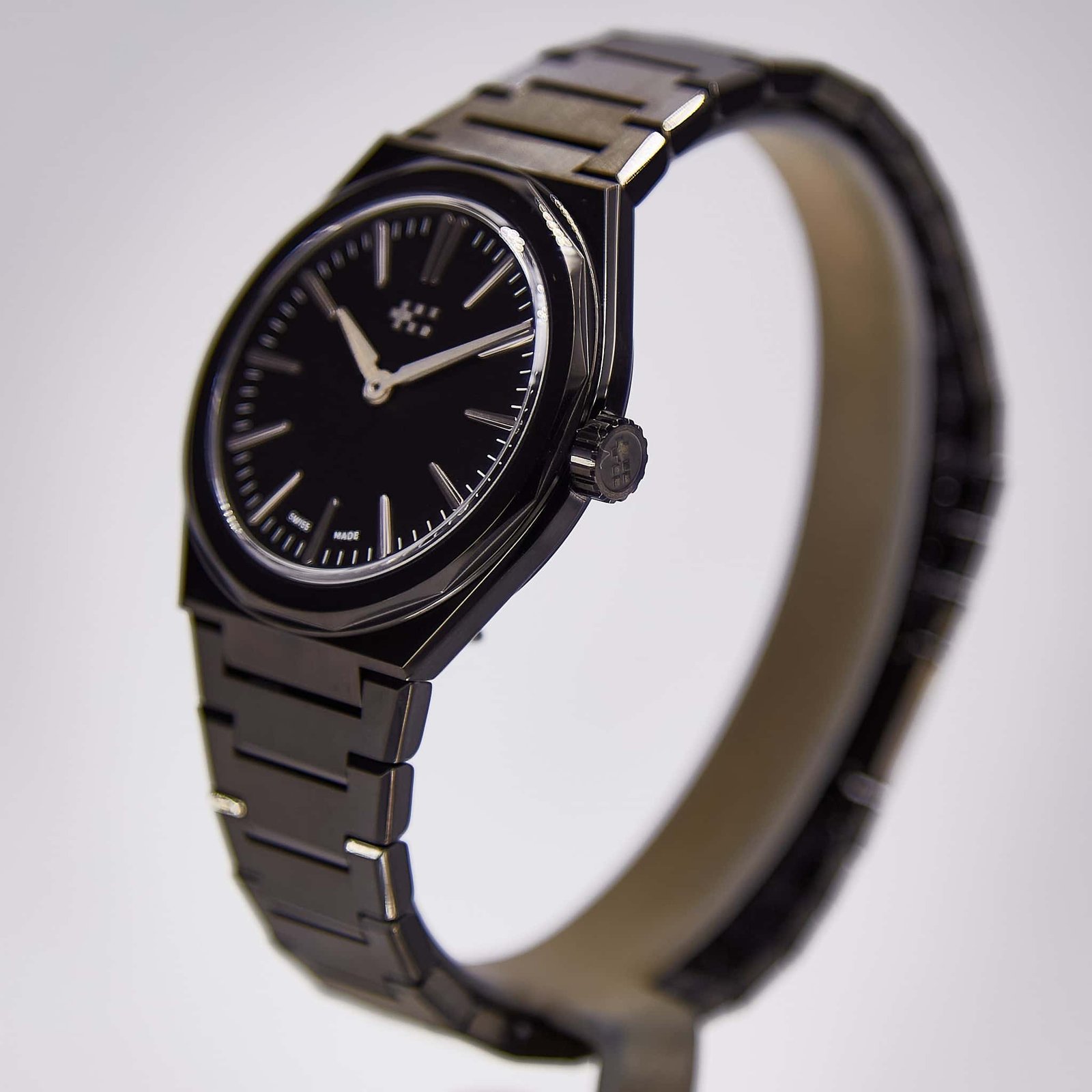 Christopher Ward Twelve 660 (C12-38H2H1-SK0K0-B0)