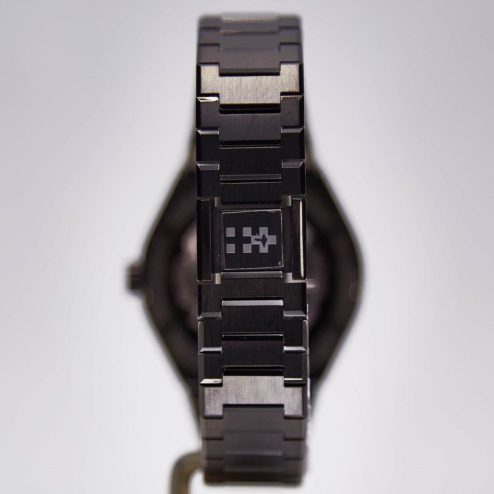 Christopher Ward Twelve 660 (C12-38H2H1-SK0K0-B0)