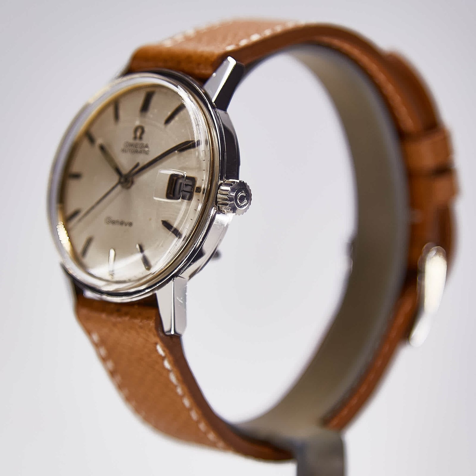 Omega Genève (166.037)