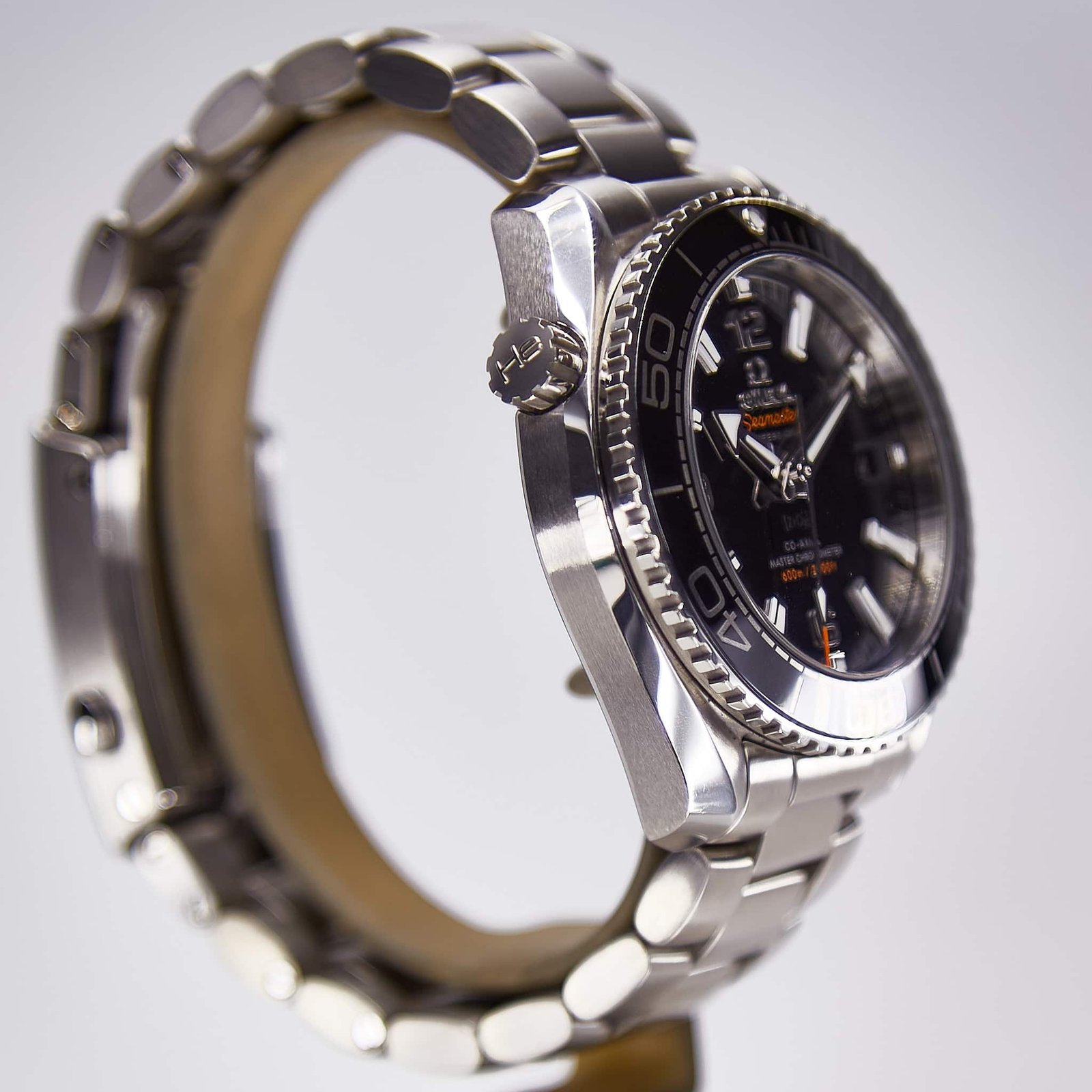 Omega Seamaster Planet Ocean 600M (215.30.40.20.01.001)