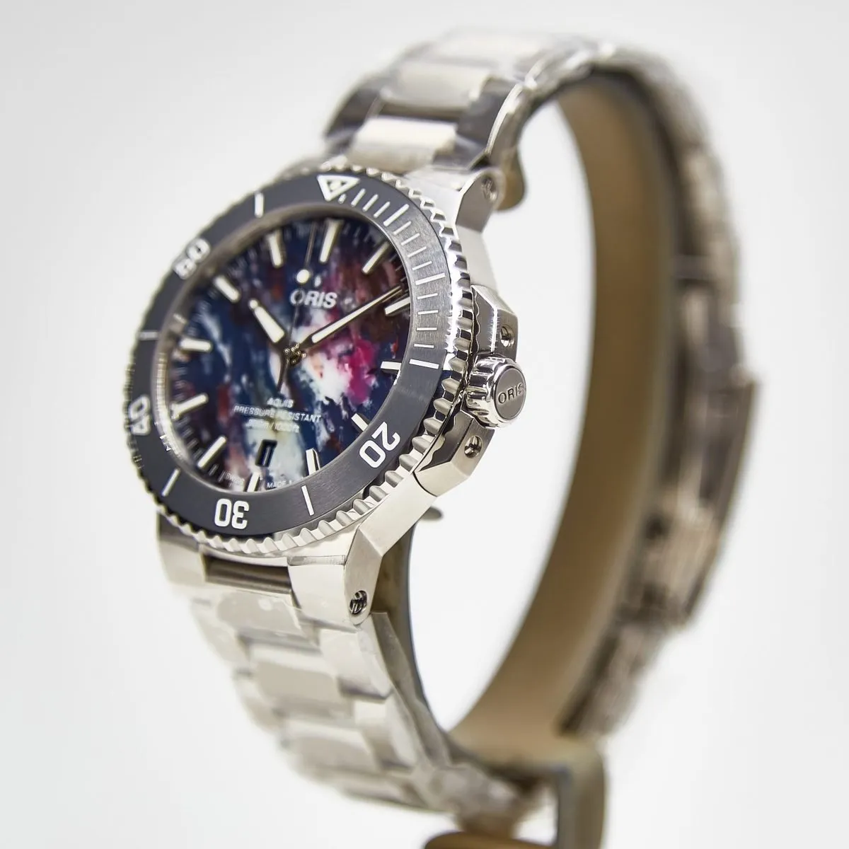 Oris Aquis Date Upcycle (01 733 7787 4150)