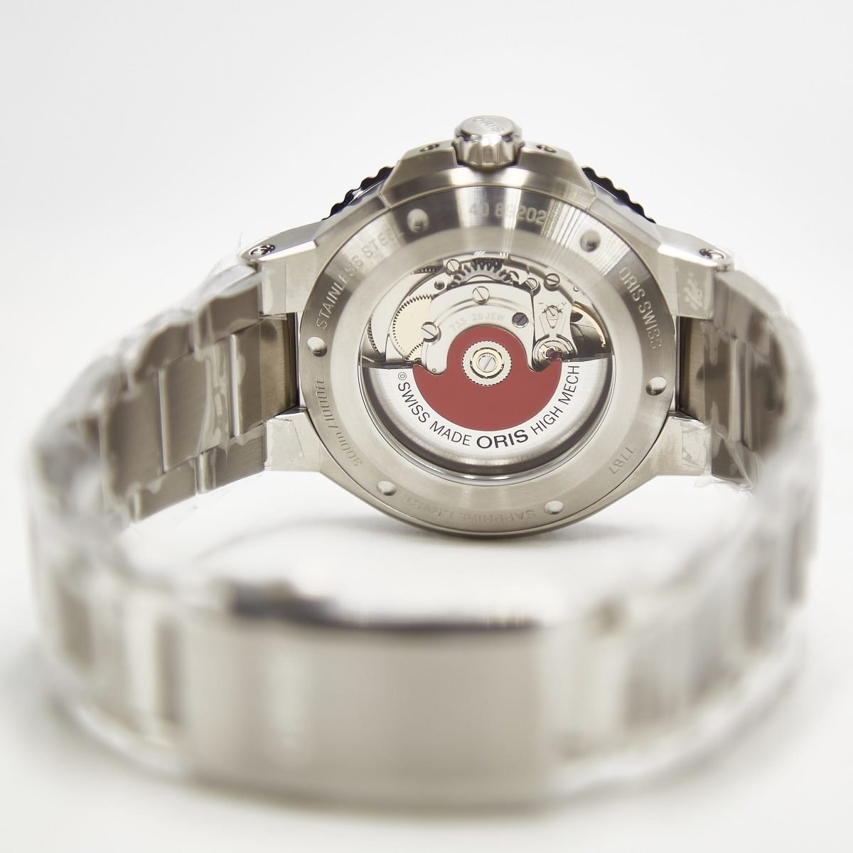 Oris Aquis Date Upcycle (01 733 7787 4150)