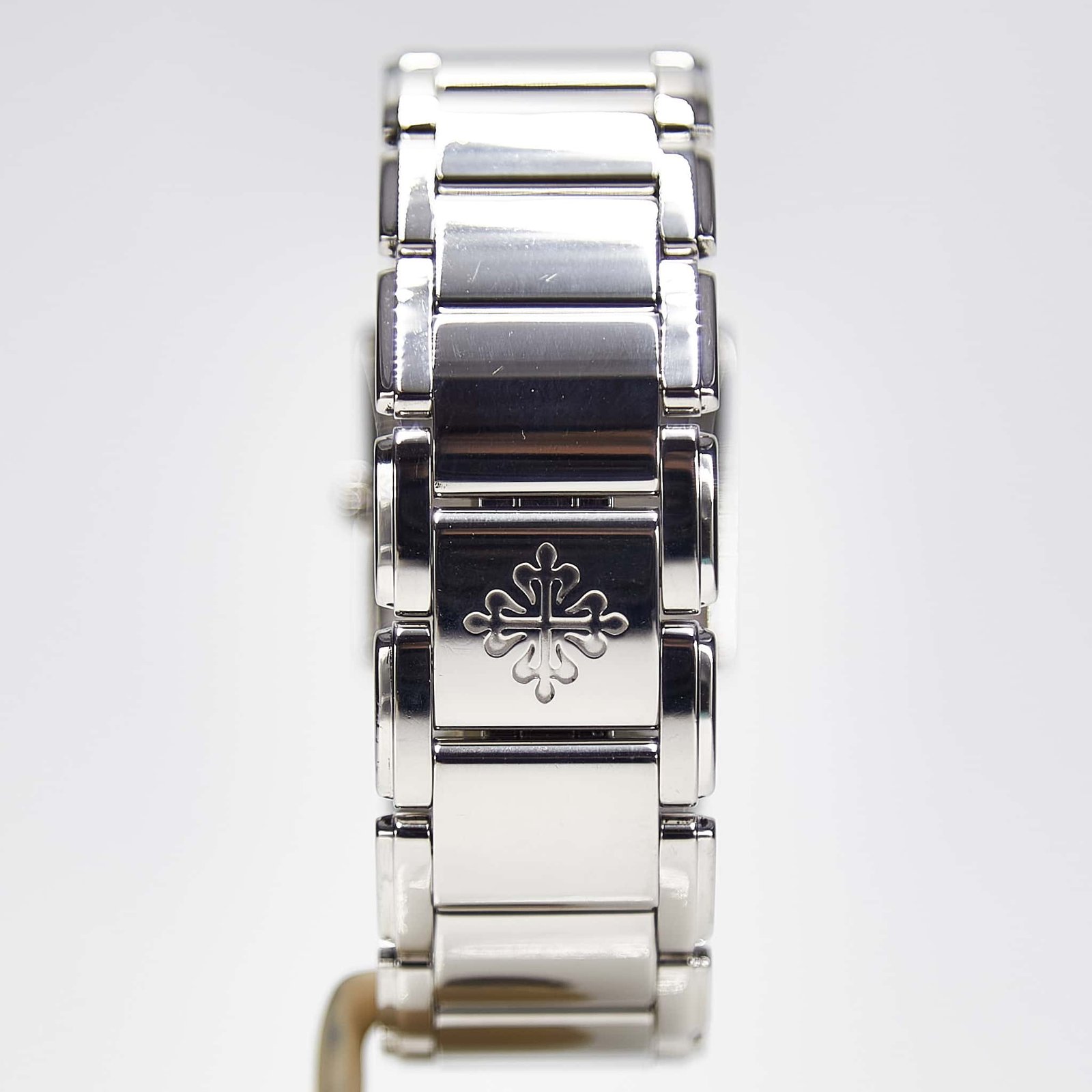 Patek Philippe Twenty-4 (4910/1200A-001)