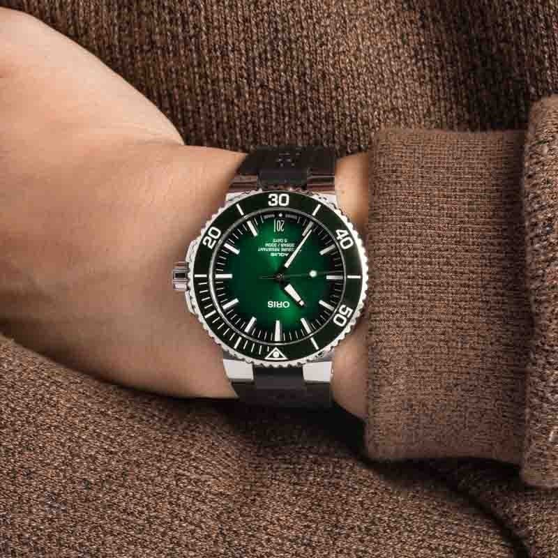 Oris Aquis Date Green Dial Calibre 400