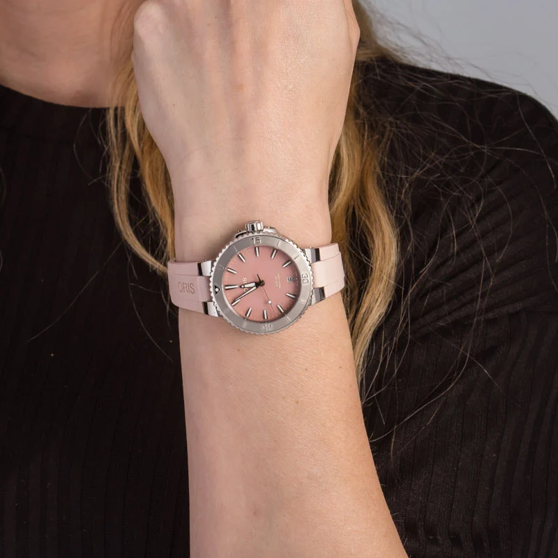 Oris Aquis Date Pink Mother of Pearl Dial
