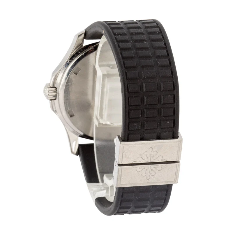 Patek Philippe Aquanaut 5067A Diamond Bezel