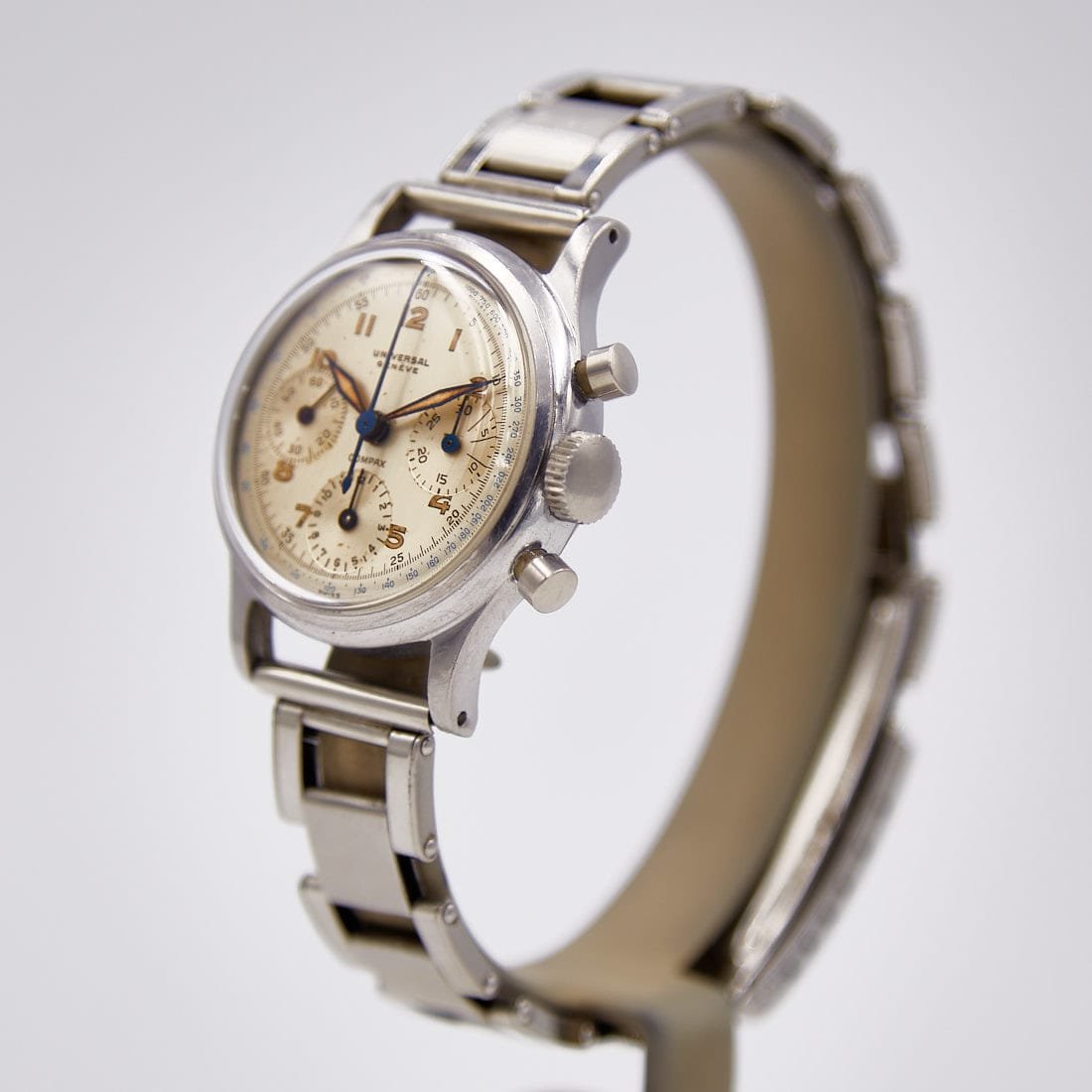 Universal Geneve Compax Chronograph (22278)